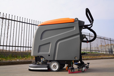 影響榮事達(dá)手推式洗地機(jī)清潔效率的因素 影響榮事達(dá)手推式洗地機(jī)清潔效率的因素.jpg